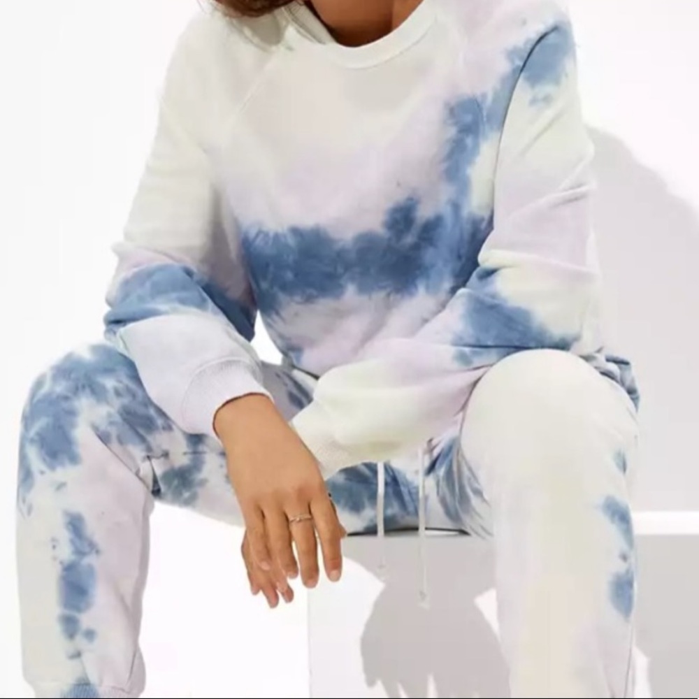 American Eagle Pastel Colored Tie Dye Sweatshirt